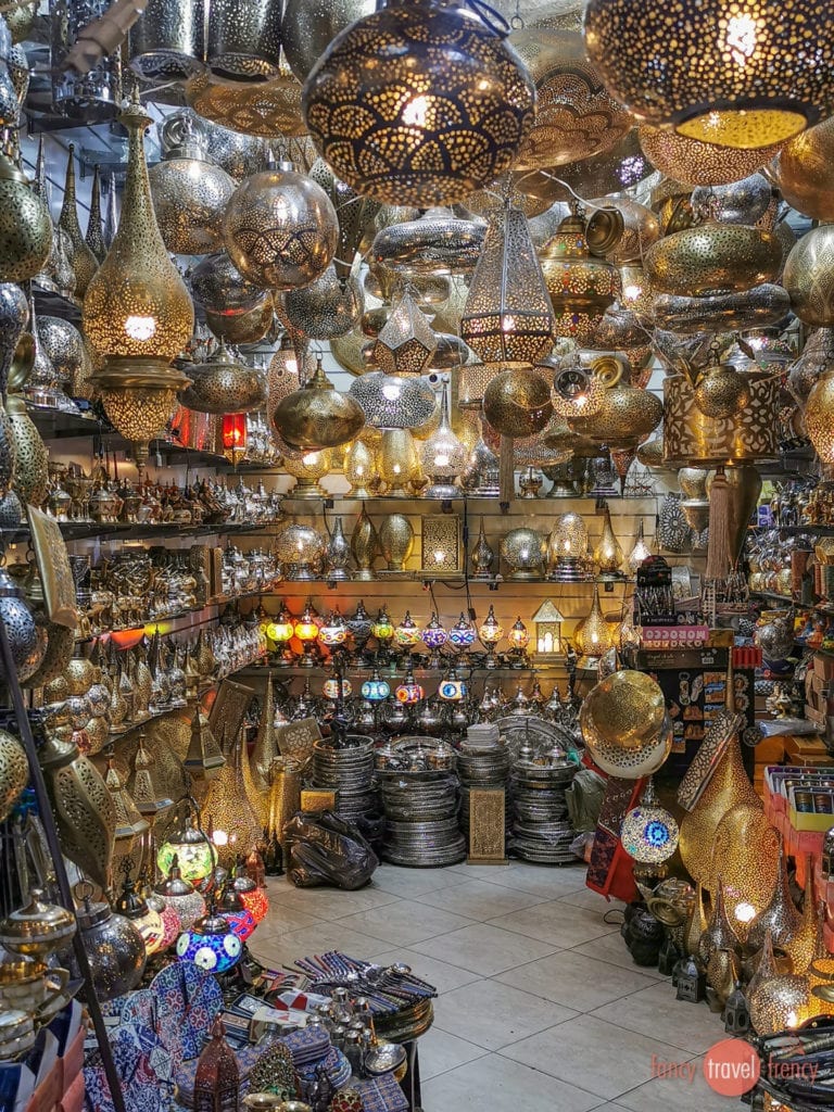 Laternengeschäft in den Souks Marrakesch