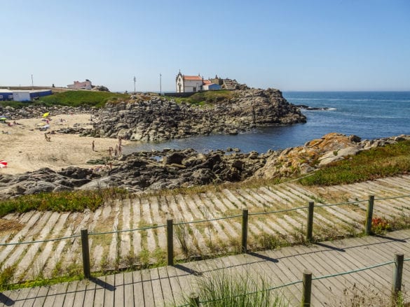 Capela da Boa Nova und Praia Azul am Jakobsweg Portugal
