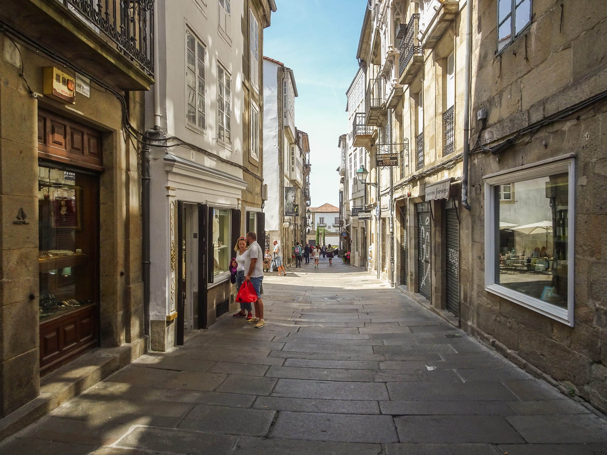 Straße in Santiago de Compostela am Jakobsweg Portugal