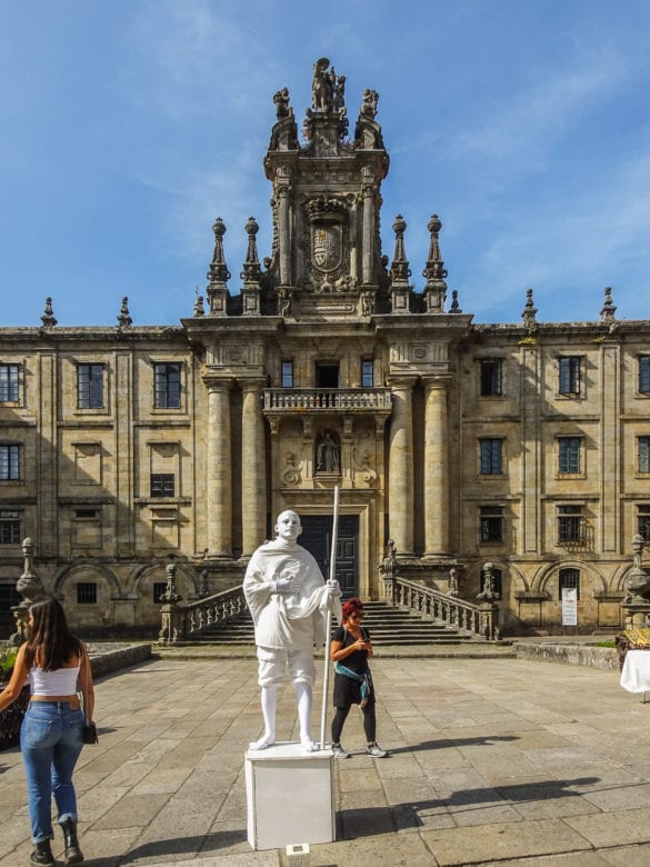 Skulptur-Künstler in Santiago de Compostela am Jakobsweg Portugal
